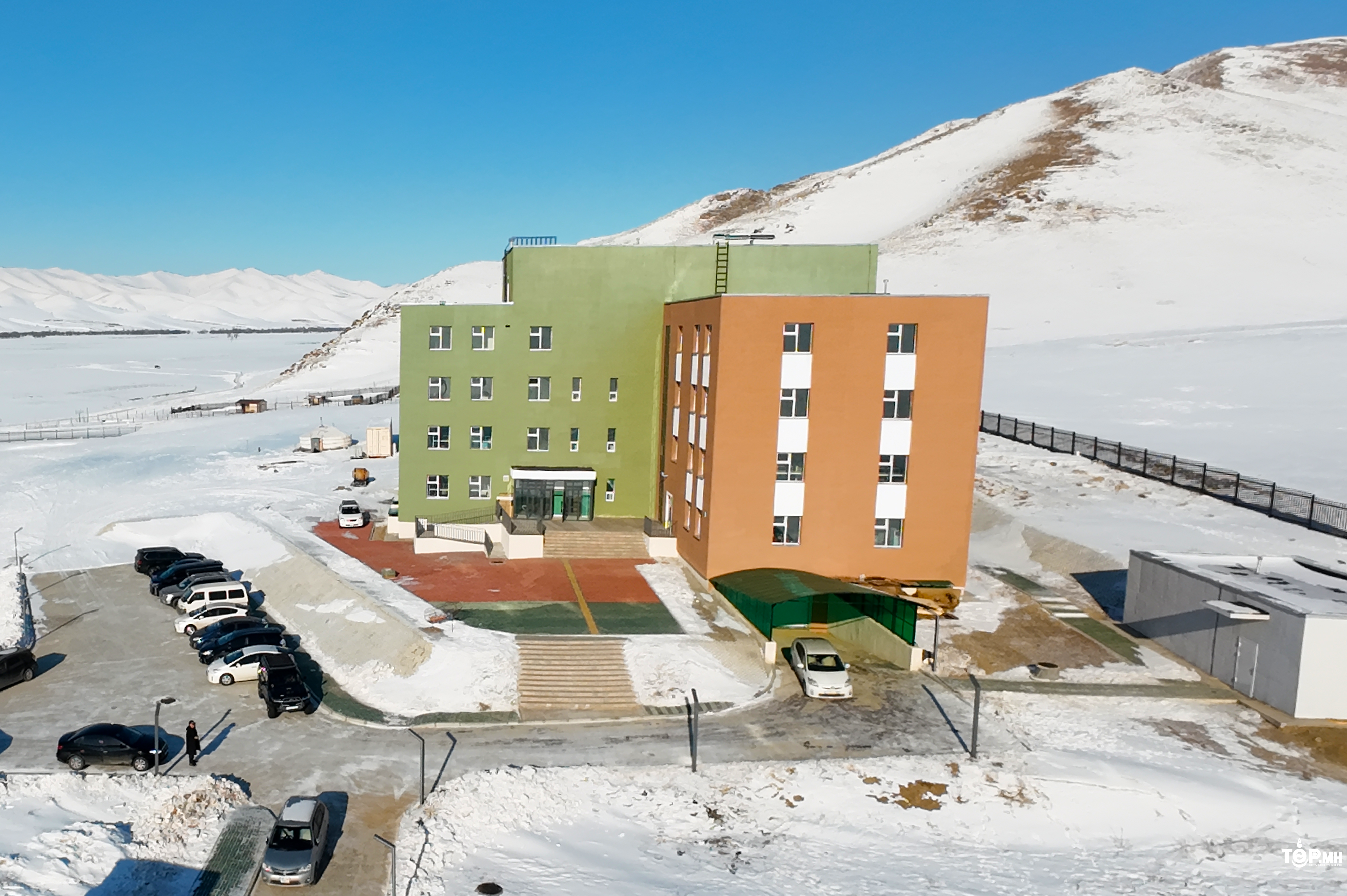 Баянзүрх дүүргийн 20 дугаар хороонд Нийгмийн хамгааллын тусгай төвийн барилгын ажил бүрэн дуусаж, улсын комисс хүлээн авлаа