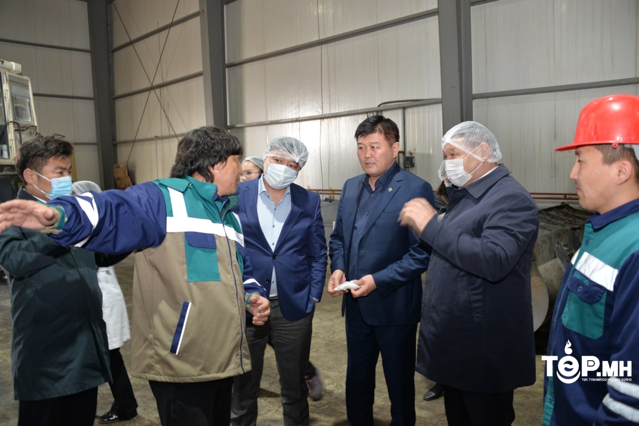 Улсын Их Хурлын гишүүд яс боловсруулах үйлдвэрийн үйл ажиллагаатай танилцлаа