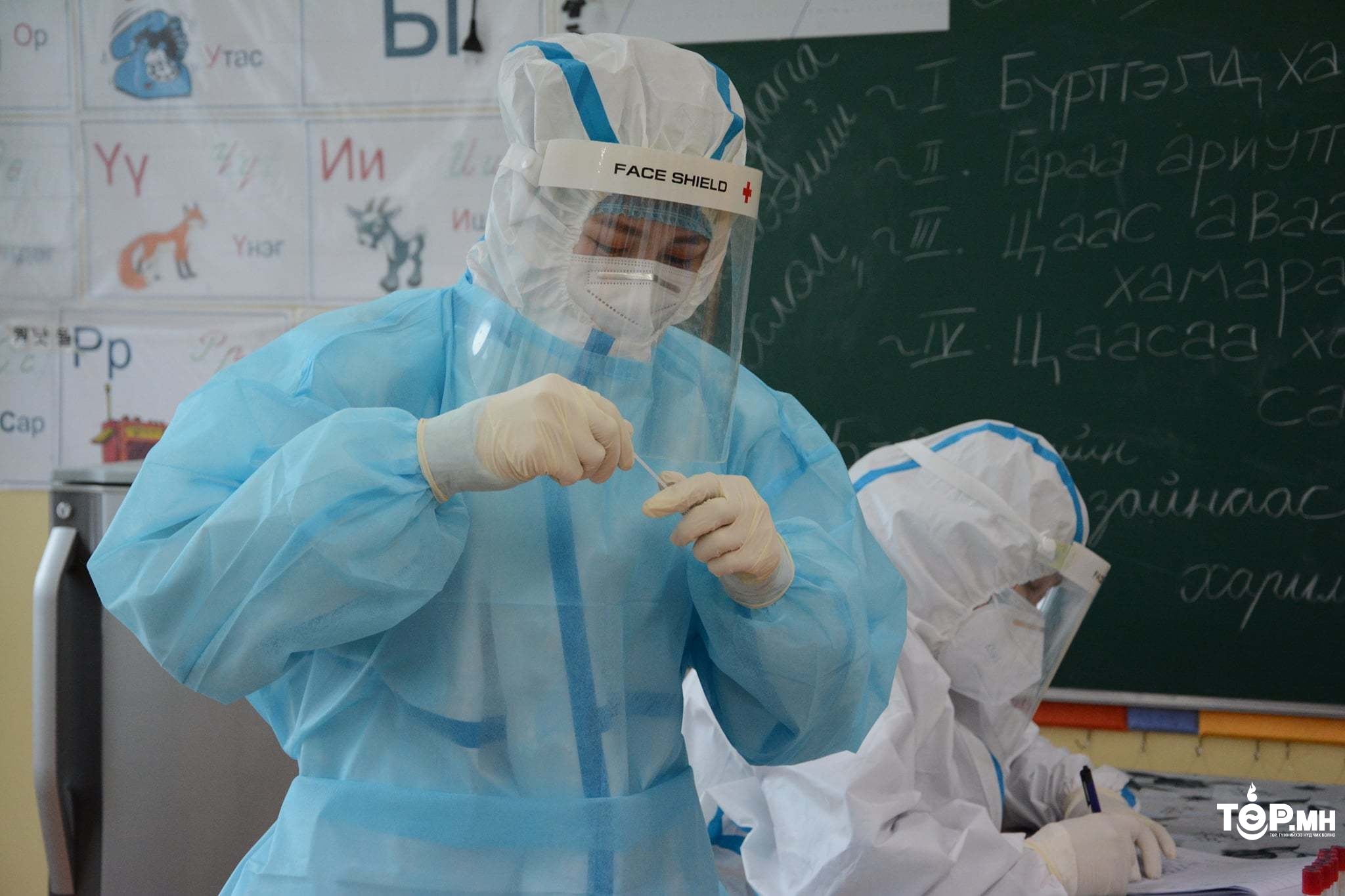 КОВИД-19: Улаанбаатарт 37, Өмнөговьд 33, Дорноговьд 11 тохиолдол шинээр илэрлээ