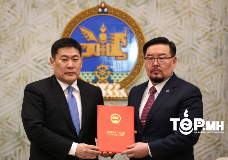 Олон улсын хямралт нөхцөл байдлаас үүсэлтэй гол нэр төрлийн бараа, бүтээгдэхүүний хангамж нийлүүлэлтийн хомсдол, сөрөг нөлөөллийг бууруулах тухай хуулийн төслийг УИХ-д өргөн барилаа