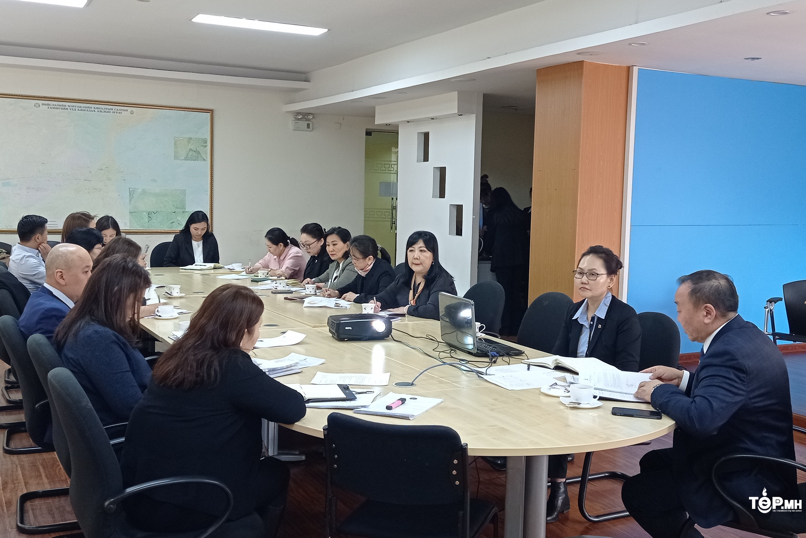 Сүүдрэвчтэй болон явуулын хүнс худалдаа, үйлчилгээ эрхлэгчдэд зөвлөмж хүргүүллээ