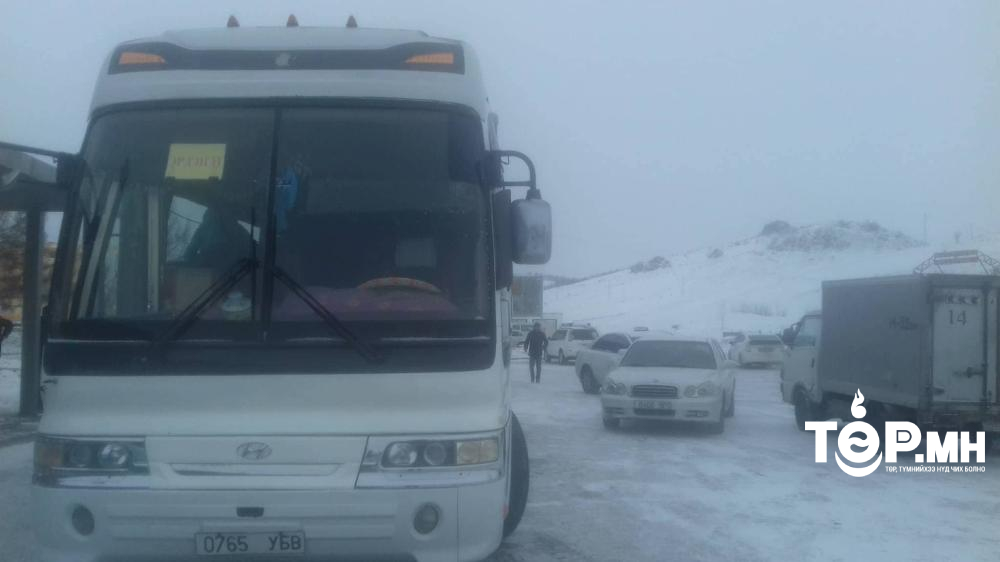 Өнөө шөнө ихэнх нутгаар цасан болон шороон шуурга шуурна