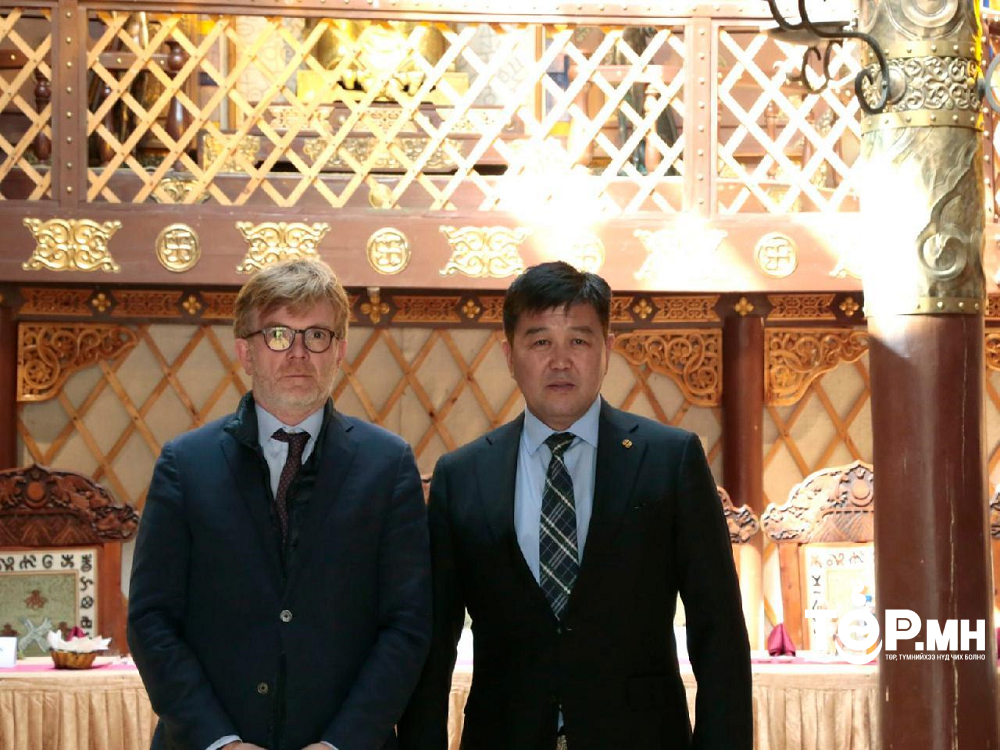 Франц улсын хөдөө аж ахуй, хүнсний бүрэн эрхт сайд манай улсад анх удаа айлчиллаа