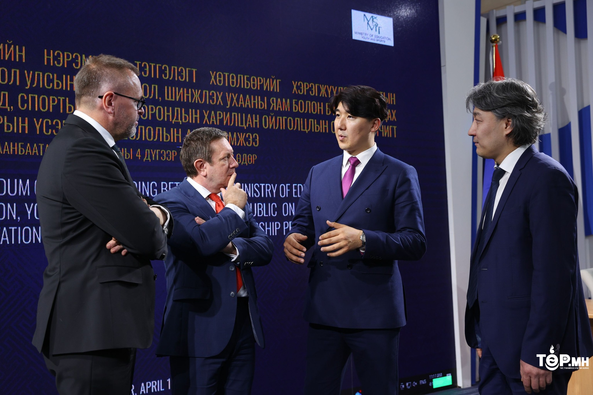 “Ерөнхийлөгчийн илгээлт-2100” тэтгэлэгт хөтөлбөрийн хүрээнд БНЧУ-д жил бүр оюутан суралцуулна