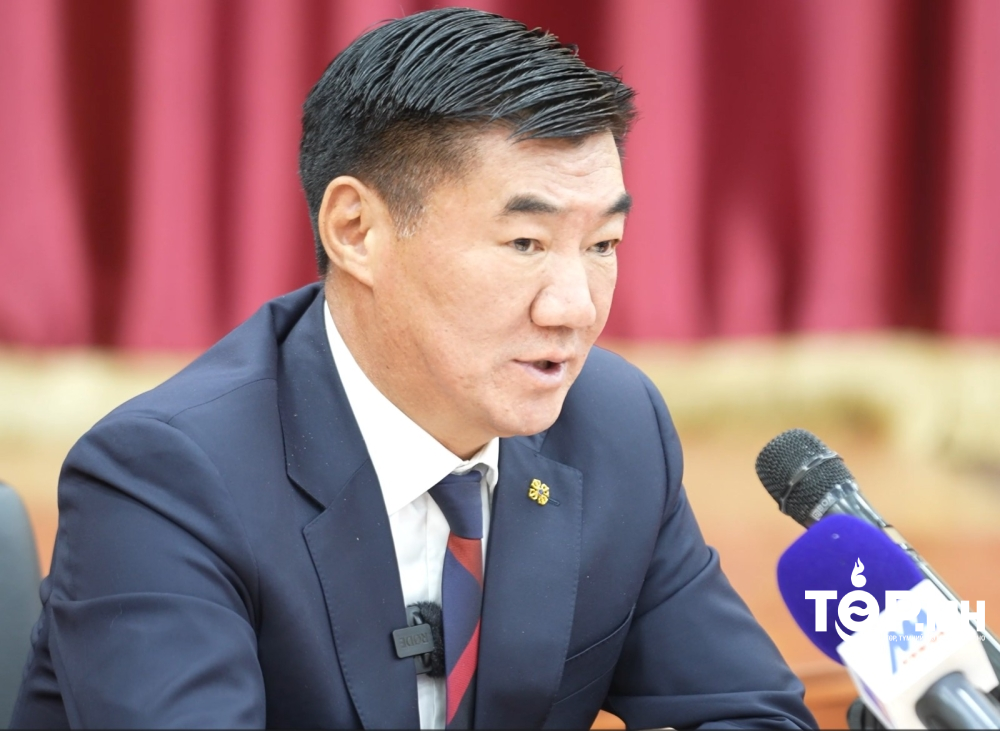 С.Бямбацогт: Стратегийн өндөр ач холбогдолтой авто замыг хугацаанд нь дуусгахгүй бол холбогдох этгээдүүдэд хатуу хариуцлага тооцно