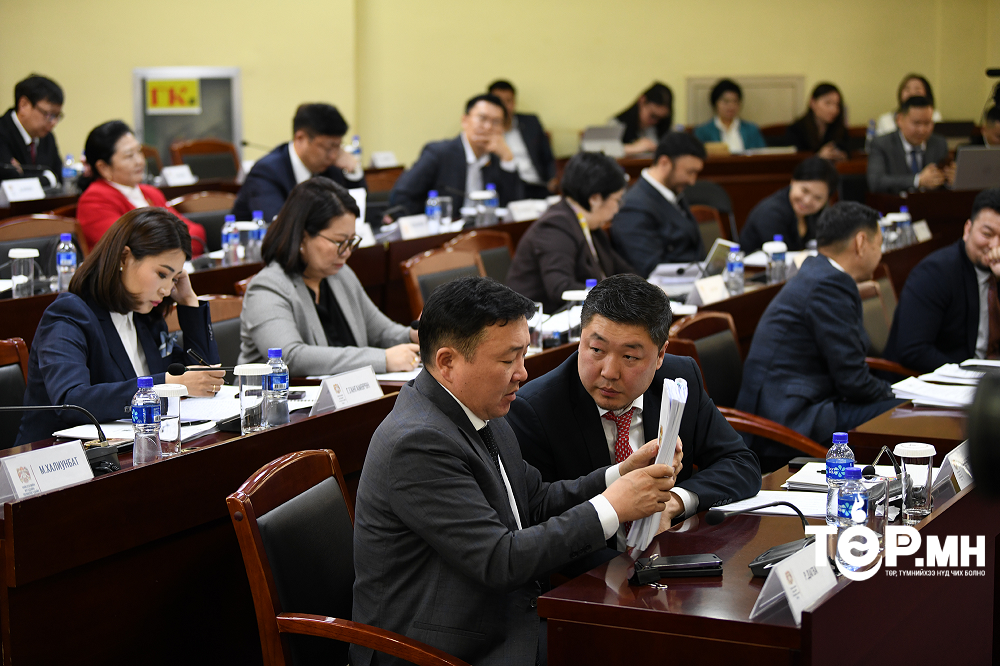 Нийслэлийн үнэт цаас гаргах тогтоолын төслийг баталлаа