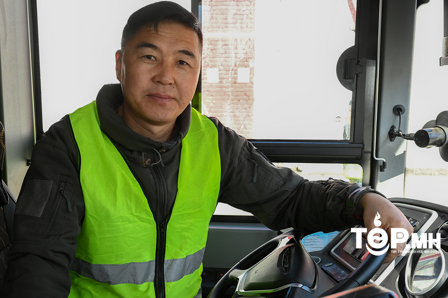 Автобусны жолоочийн цалинг 3-3.5 сая болгон, өдрийн хоёр ээлжээр ажиллуулж байна