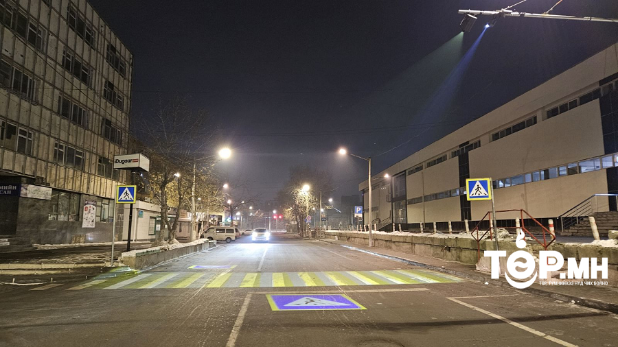 Сургууль, цэцэрлэгийн 15 байршилд лед гэрлэн гарц суурилууллаа