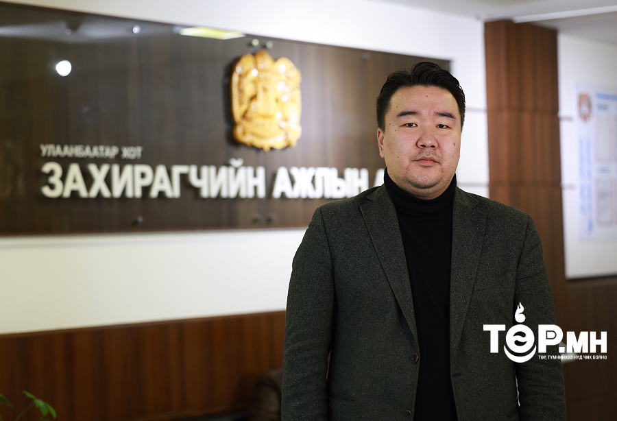 Г.Билгүүн: Байгалийн боржин чулуу ашиглан халтирдаггүй явган хүний зам хийж байна