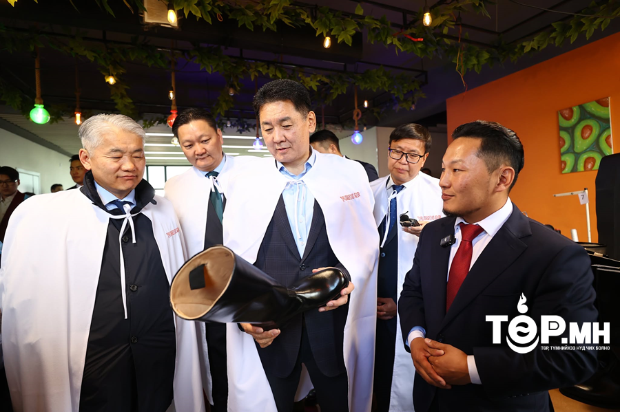 “Цагаан алт” үндэсний хөтөлбөрийн дүнд жилд хоёр сая гаруй хос гутал үйлдвэрлэдэг болно