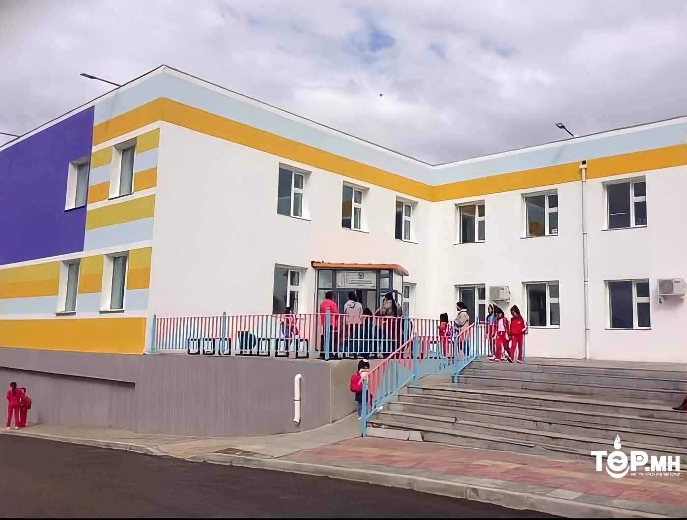 Б.Ганбат: 136 дугаар сургуулийг цэцэрлэг болгосноор гэртээ байгаа хүүхдүүд цэцэрлэгт хамрагдах боломж бүрдэнэ