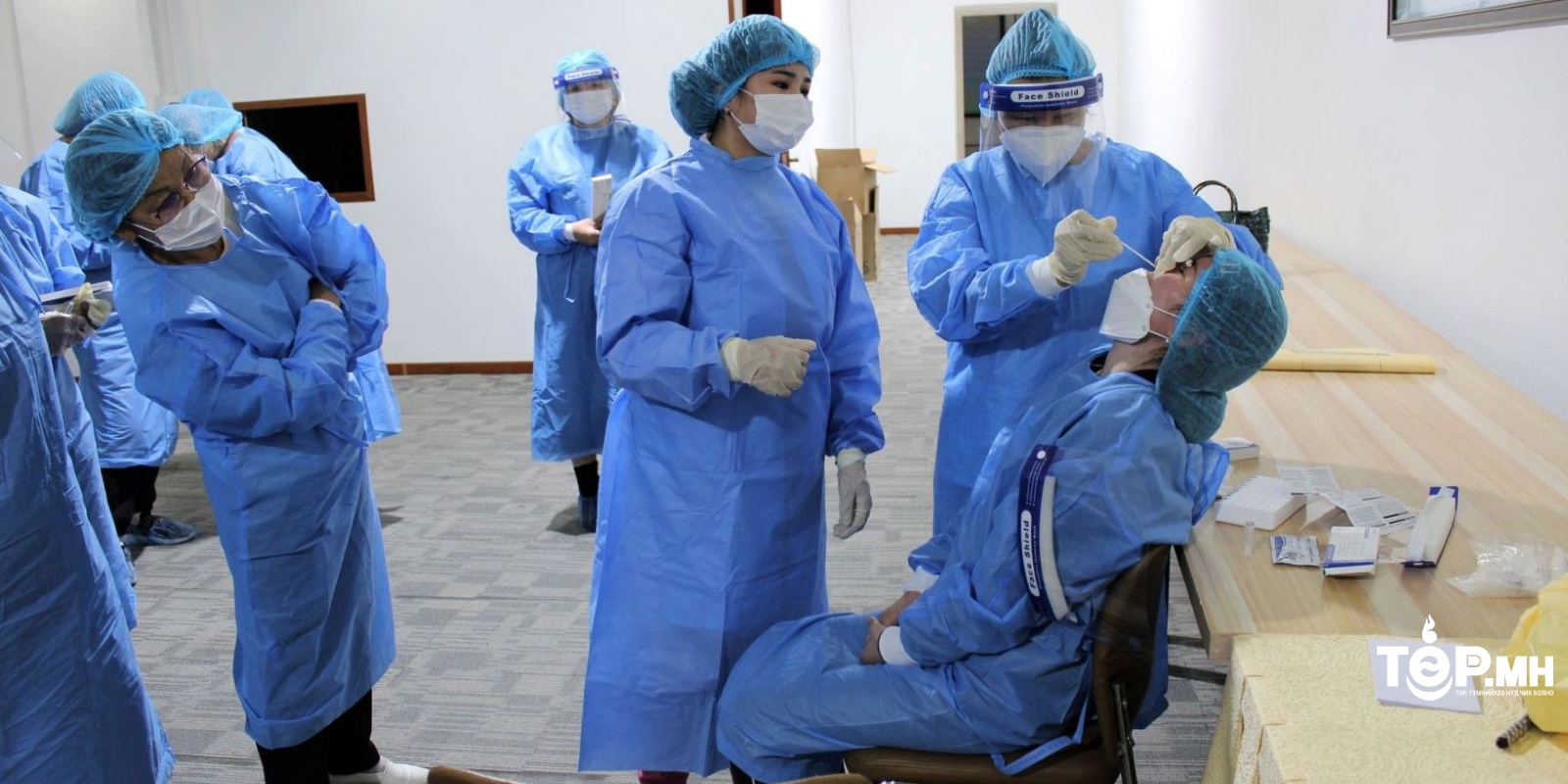 Сургууль, цэцэрлэгийн эмч нар коронавирусийн шинжилгээ авах сургалтад хамрагдаж байна