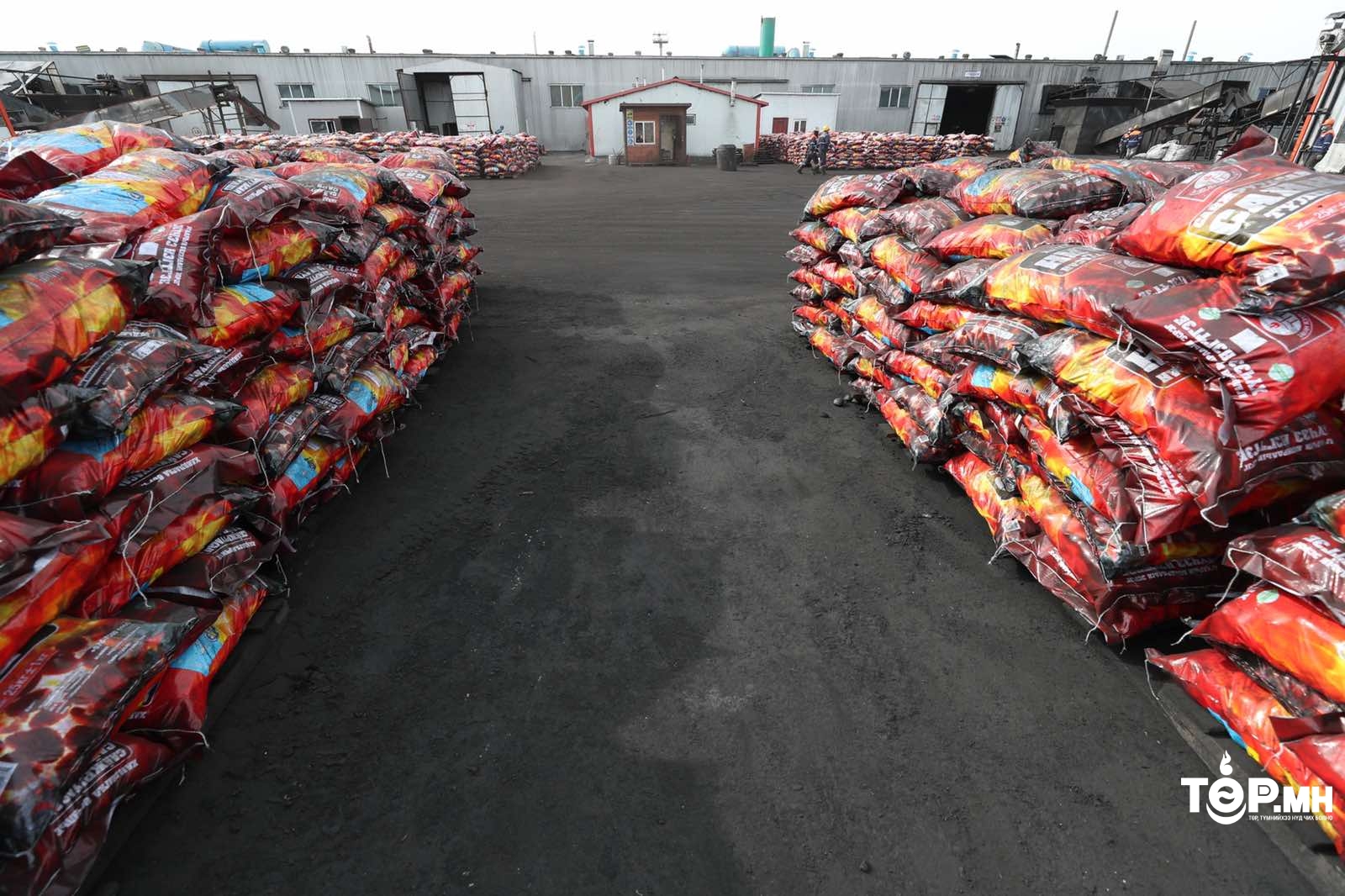 Сайжруулсан шахмал түлшний түүхий эд болон барьцалдуулагчийн нөөц бүрдүүлэх ажлыг шуурхай зохион байгуулахыг үүрэг болголоо