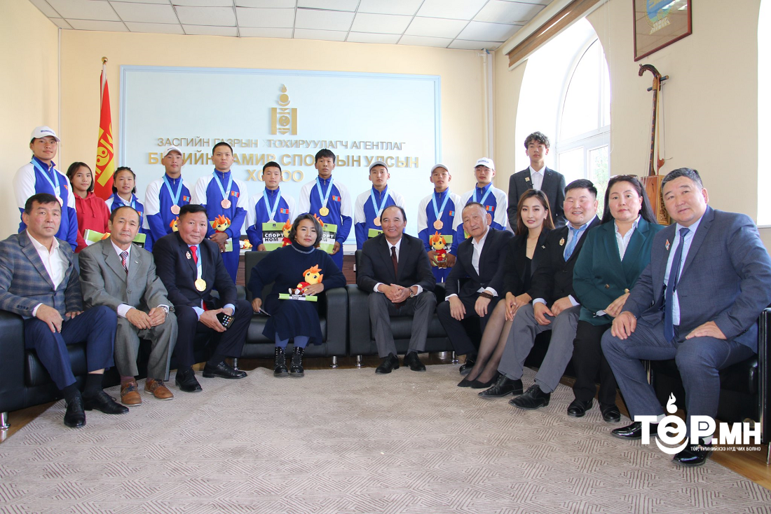 "Азийн хүүхдүүд 2022” наадамд өндөр амжилт гаргасан тамирчин, дасгалжуулагчдыг өнөөдөр хүлээн авч уулзан баяр хүргэж, шагнаж урамшуулав