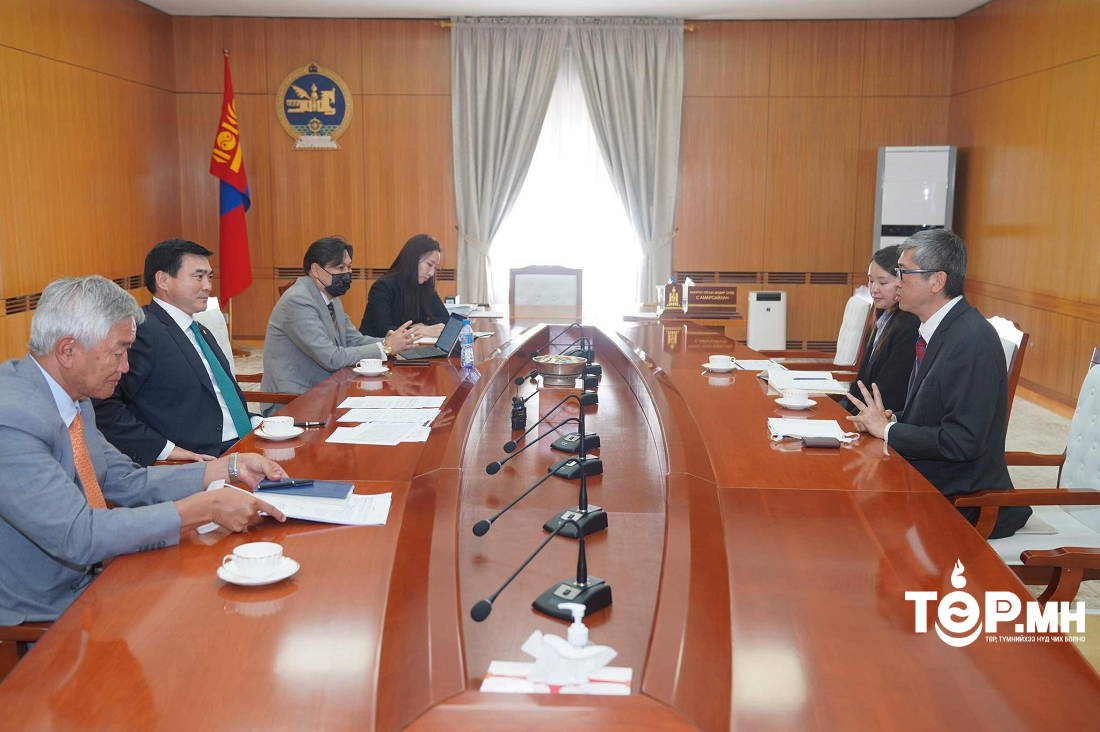 “Hybrid“ автомашины хаягдал баттерейг дахин боловсруулах асуудлыг импортлогчидтой хамтран шийдвэрлэнэ