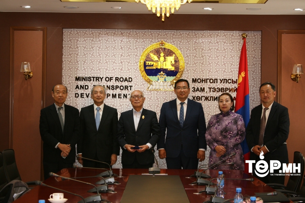 ЗТХЯ-ны Төрийн нарийн бичгийн дарга С.Батболд Японы дэд бүтцийн хөгжлийн институтийн ерөнхийлөгч Хашибатай уулзлаа