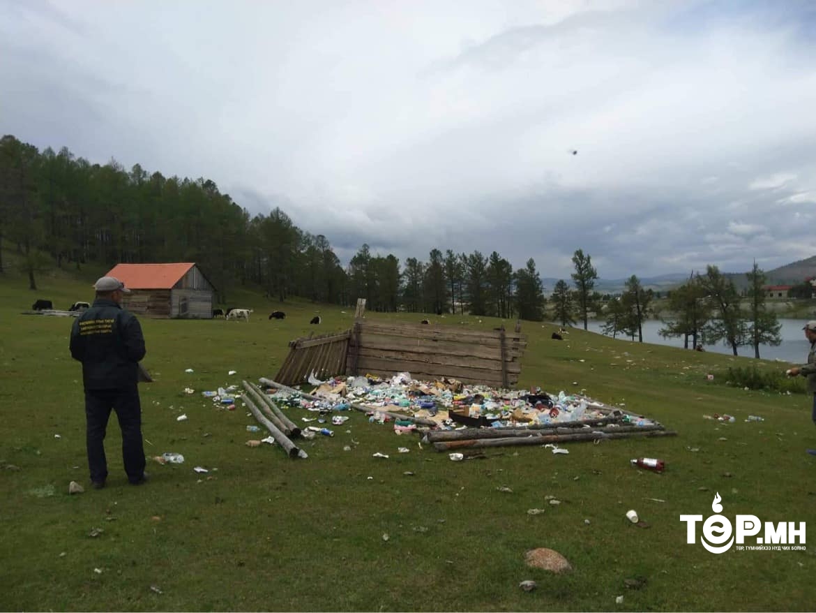 Хөвсгөл нуурын их цэвэрлэгээ дөрөв дэх өдрөө үргэлжилж байна