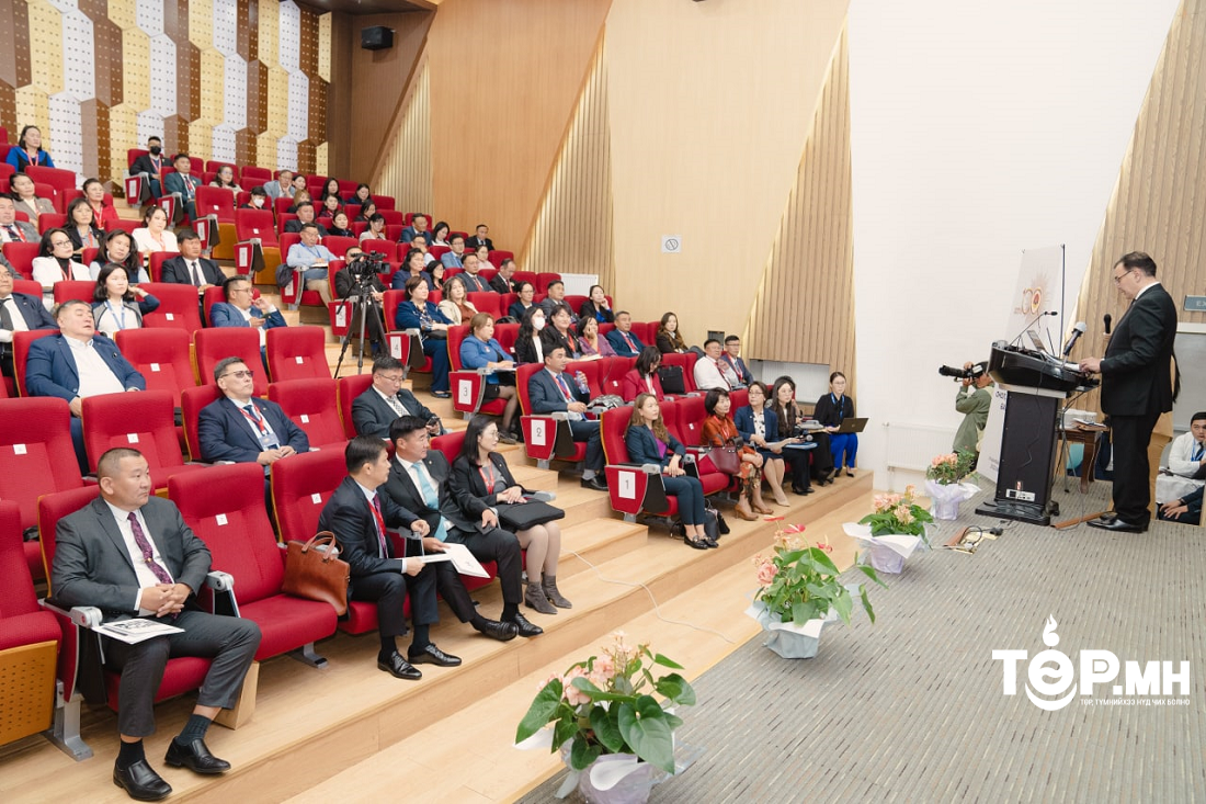 “Төрийн хяналт-Аудит 100 жил" онол, практикийн бага хуралд Байнгын хорооны дарга Б.Баттөмөр, С.Бямбацогт нар оролцлоо