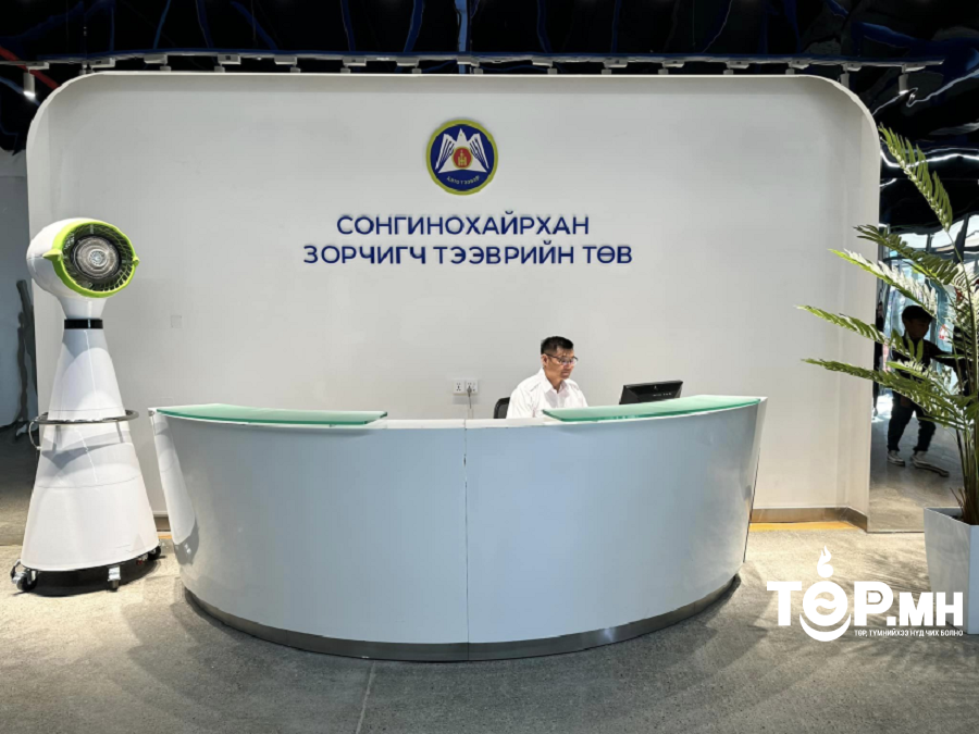 Өнөөдрөөс эхлэн Драгонд бус Номин худалдааны төвд ирж, очно