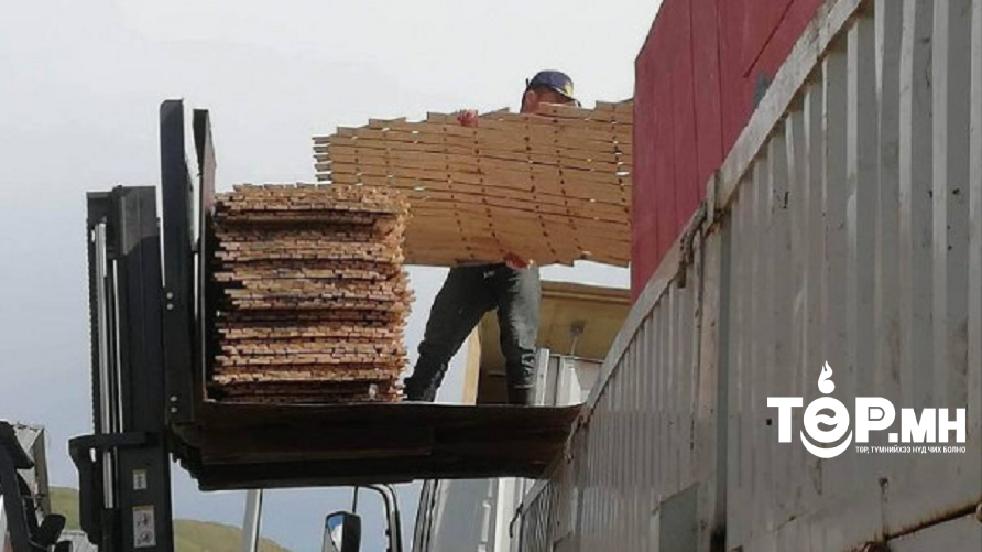 Үерийн улмаас орон гэргүй болсон иргэдэд олгох гэрийг хүлээлгэн өгөхөд бэлэн болгожээ