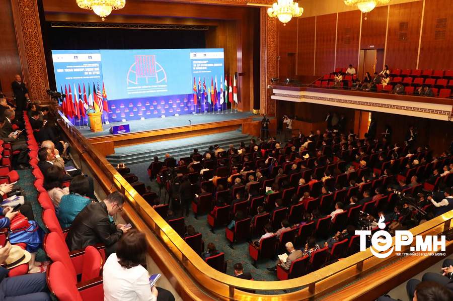 27 орны 500 гаруй Монгол судлаач чуулж байна