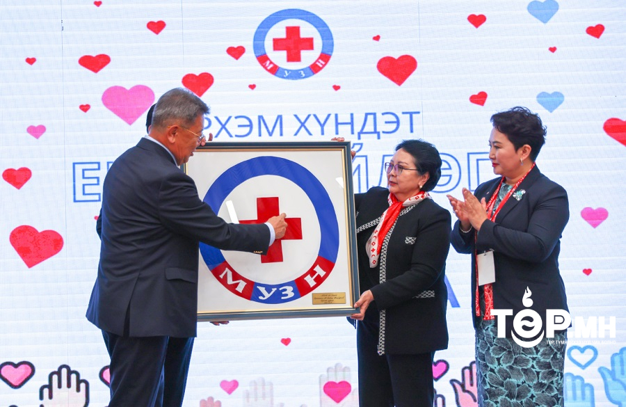 Гадаад харилцааны сайд Б.Батцэцэгийг МУЗН-ийн Ерөнхийлөгчөөр сонголоо