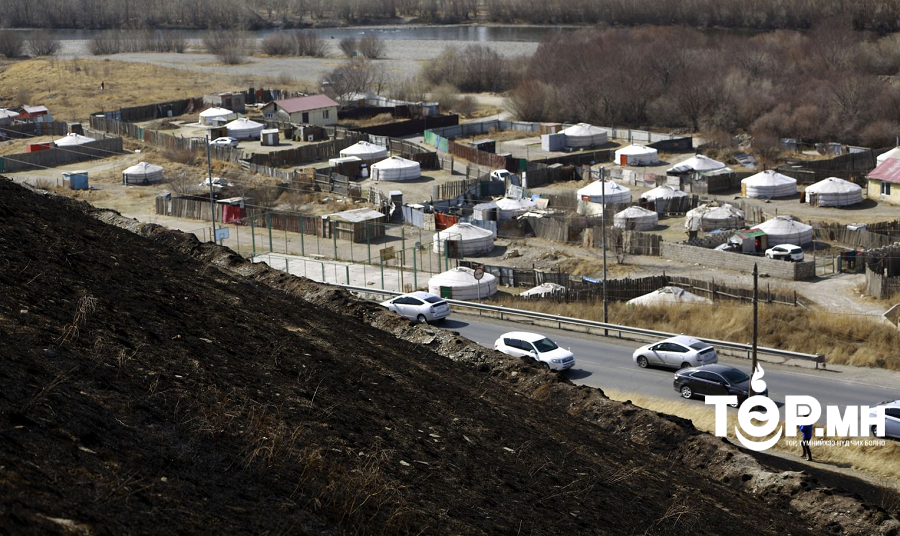 Соёмботой уулын хормой хэсэгт амьдардаг 28 айлыг нүүлгэн шилжүүлж эхэллээ