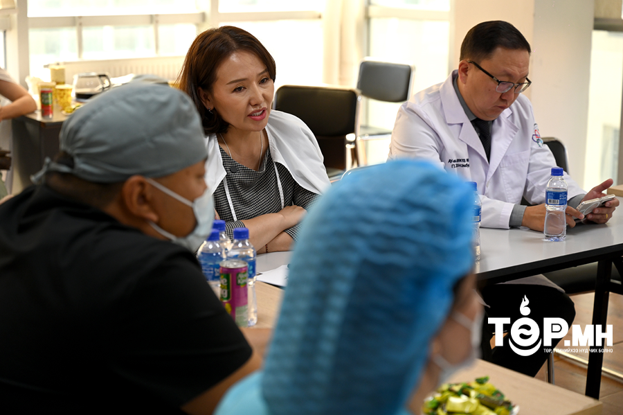 Л.Хосбаяр: Эрүүл мэндийн байгууллагуудын үйлчилгээ, чанар хүртээмжийг сайжруулна