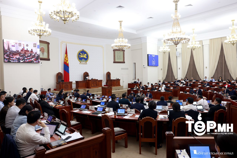 Төсвийн хүрээний мэдэгдэл, төсвийн төсөөллийн тухай хуульд өөрчлөлт оруулах тухай хуулийн төслийг анхны хэлэлцүүлэгт шилжүүлэв
