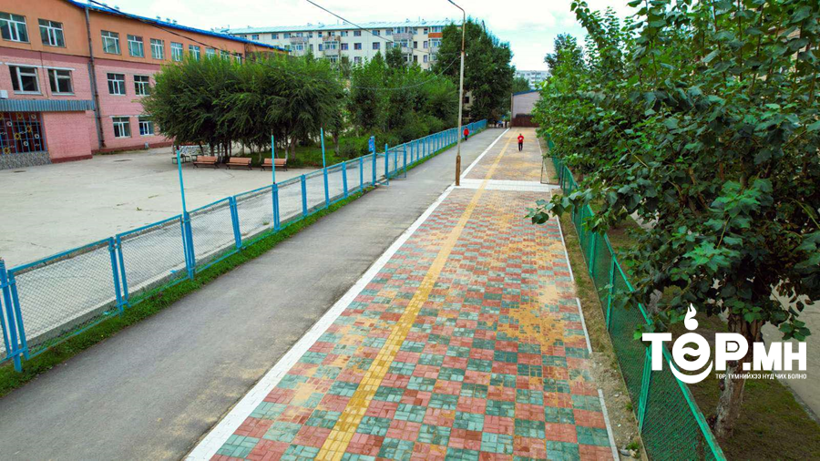 Энэ онд нийслэлийн хэмжээнд 27,800 м.кв талбайд явган хүний зам тохижуулах бөгөөд 90 хувьтай үргэлжилж байна