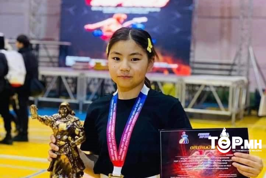 А.Мөнгөнзул Холимог тулааны ДАШТ-ээс хүрэл медаль хүртлээ