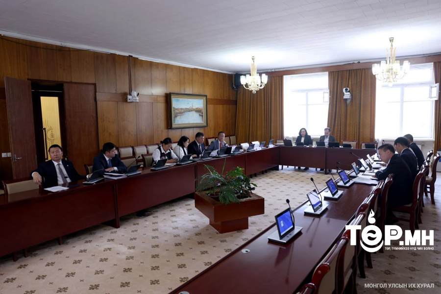 ХЗБХ: Улсын дээд шүүхийн шүүгчид нэр дэвшигчтэй танилцав