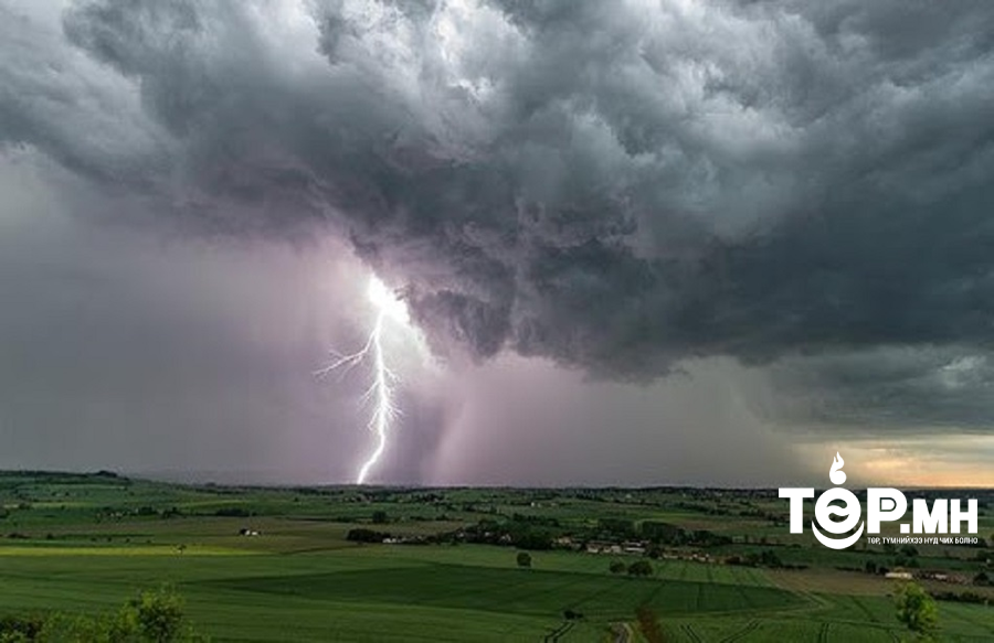 Мөндөр, аянга цахилгаан, нөөлөг салхи, уруйн үер, үер усны аюулаас сэрэмжтэй байхыг анхааруулж байна