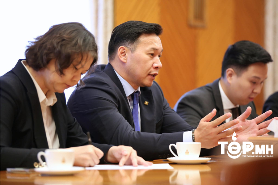 Сургуулийн эрүүл мэнд, аюулгүй байдлын тухай хууль, эрх зүйн орчныг бүрдүүлнэ