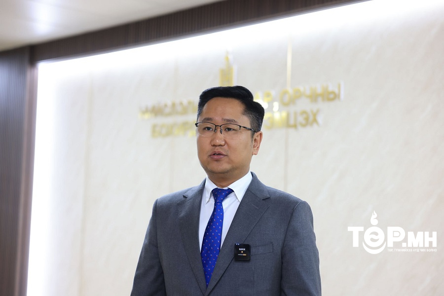 Д.Мөнхбаатар: Ирэх сарын 15-аас уурын болон усан халаалтын 174 зууханд түүхий нүүрс түлэхгүй