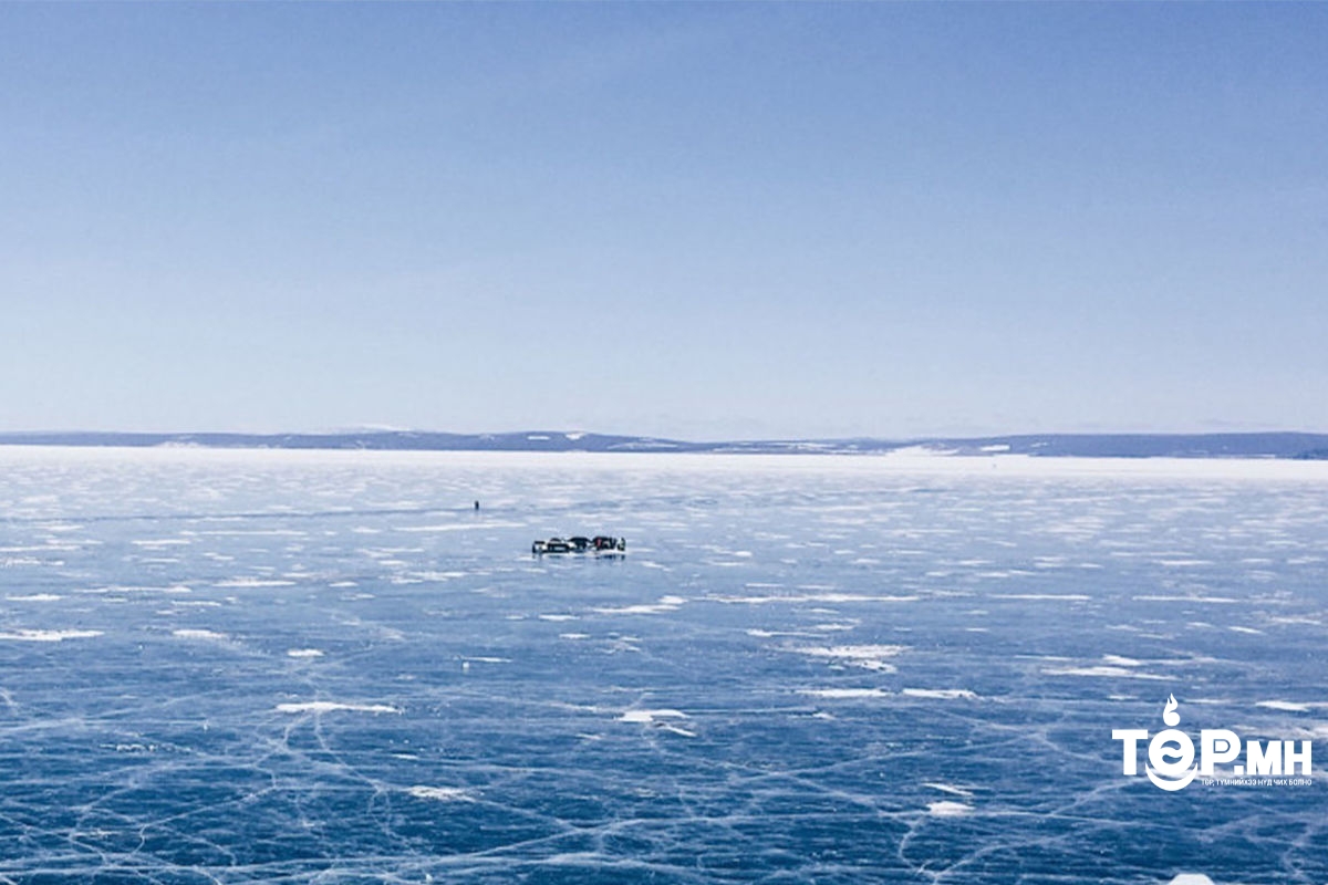 Хөвсгөл нуур руу 32 тонн шатахуун ачсан автомашин цөмөрч оржээ