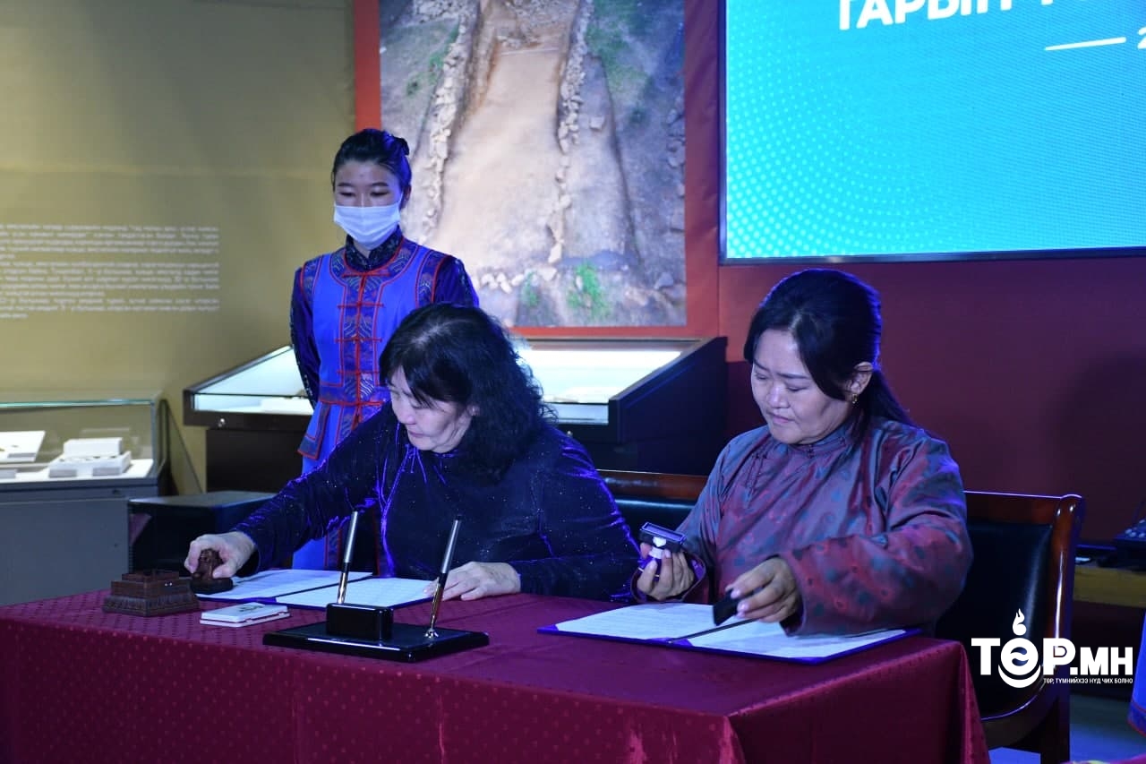 Эрүүл мэндийн яам монголын үндэсний музейтэй хамтран ажиллах гэрээнд гарын үсэг зурлаа