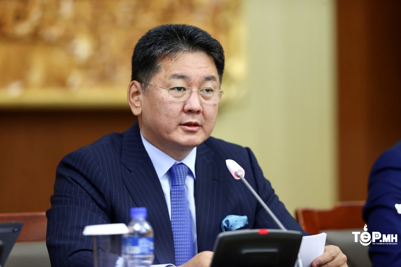 Монгол Улсын Ерөнхийлөгч У.Хүрэлсүх УИХ-ыг тарааж, Засгийн газрыг огцруулах санал гаргалаа