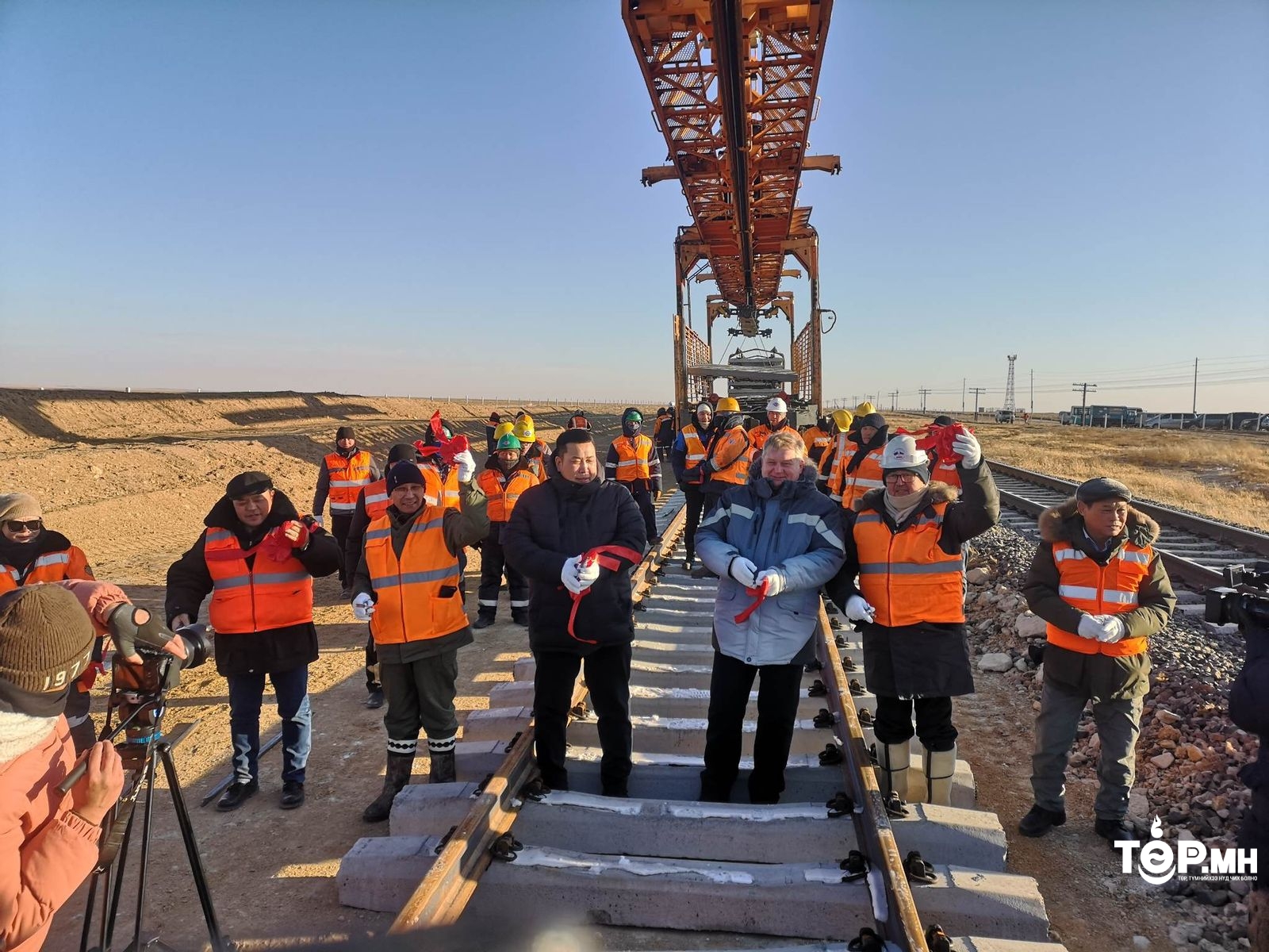 Замын-Үүд боомтын төмөр замыг хос болголоо