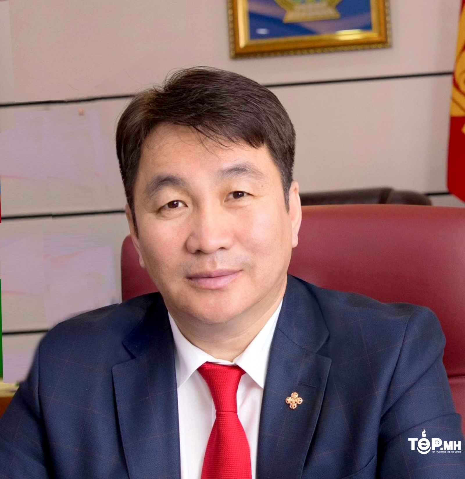 Г.Батсуурийг Говьсүмбэр аймгийн Засаг даргаар томилов