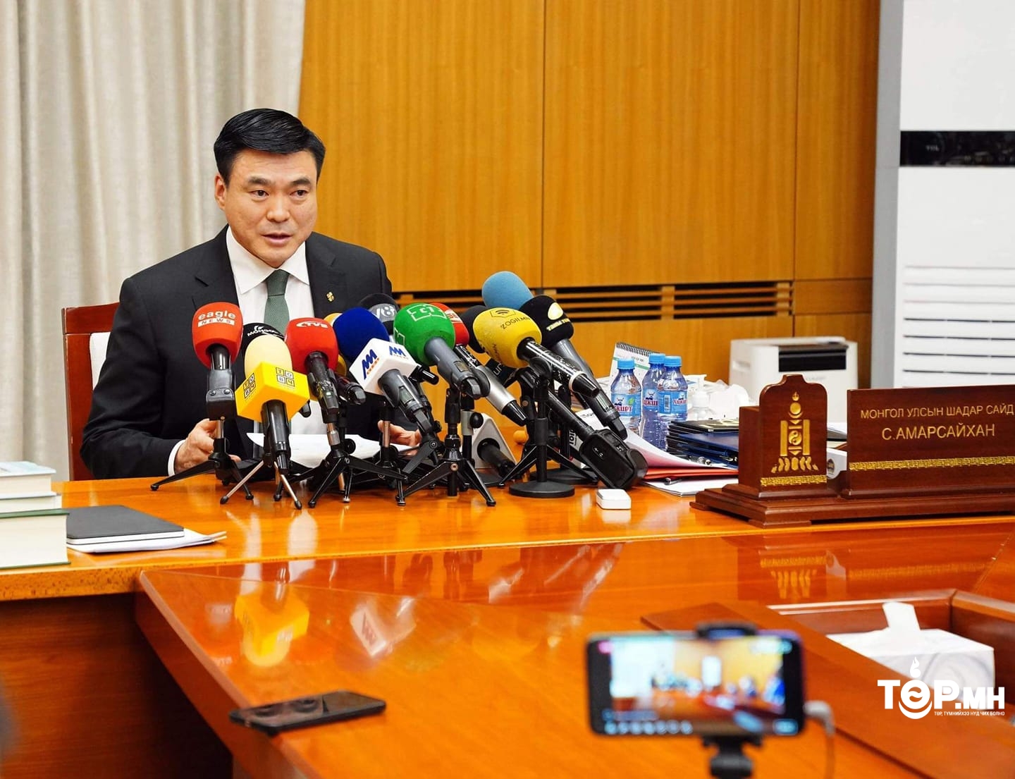 Ипотекийн зээлийн хүү, урьдчилгаа төлбөрийг бууруулах асуудлыг хэлэлцэнэ