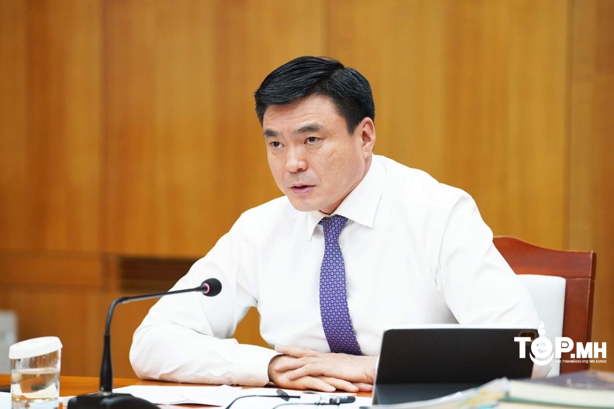 "Ипотекийн зээлийн эргэн төлөлтийг банкуудтай хуйвалдан ашигласан Монголбанкны Ерөнхийлөгчийг шалгах ёстой"