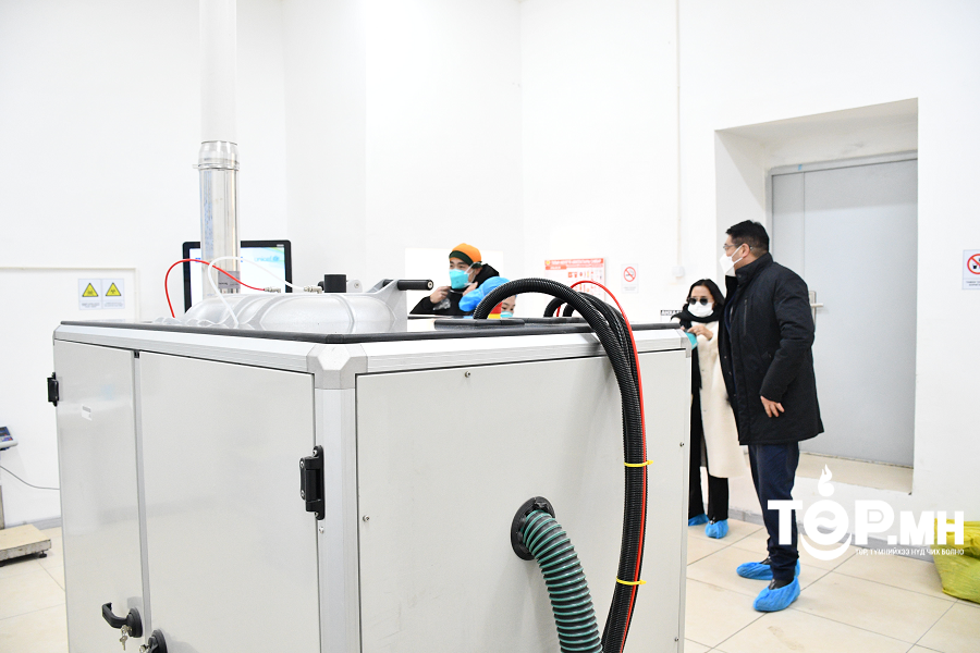 Эмнэлгийн хог хаягдлыг халдваргүйжүүлэх тоног төхөөрөмж гардууллаа