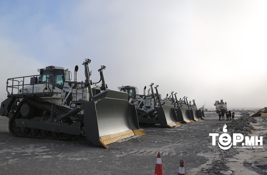 "Эрдэнэс Тавантолгой" ХК шинэ техникүүдээ хүлээн авлаа