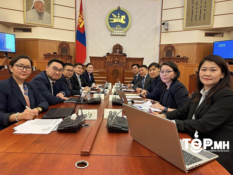 Улаанбаатар хотын замын хөдөлгөөний түгжрэлийг бууруулах, гэр хорооллыг орон сууцжуулах тухай хуулийг баталлаа