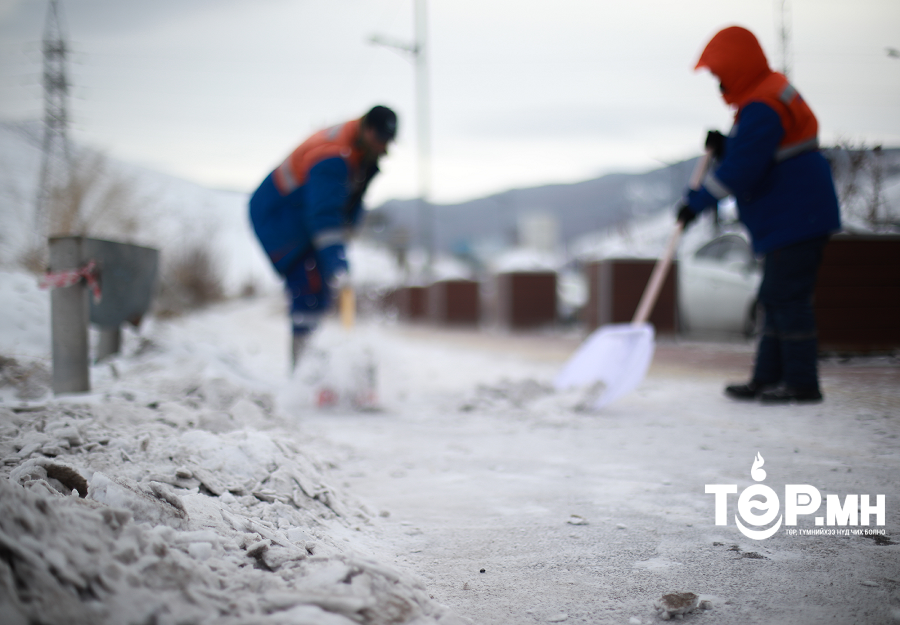 Фото сурвалжилга: Зам талбайн 846 үйлчлэгч, 65 машин ажиллаж байна