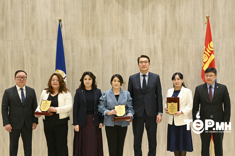 Нийслэлийн эрүүл мэндийн салбарын шилдгүүдийг тодрууллаа