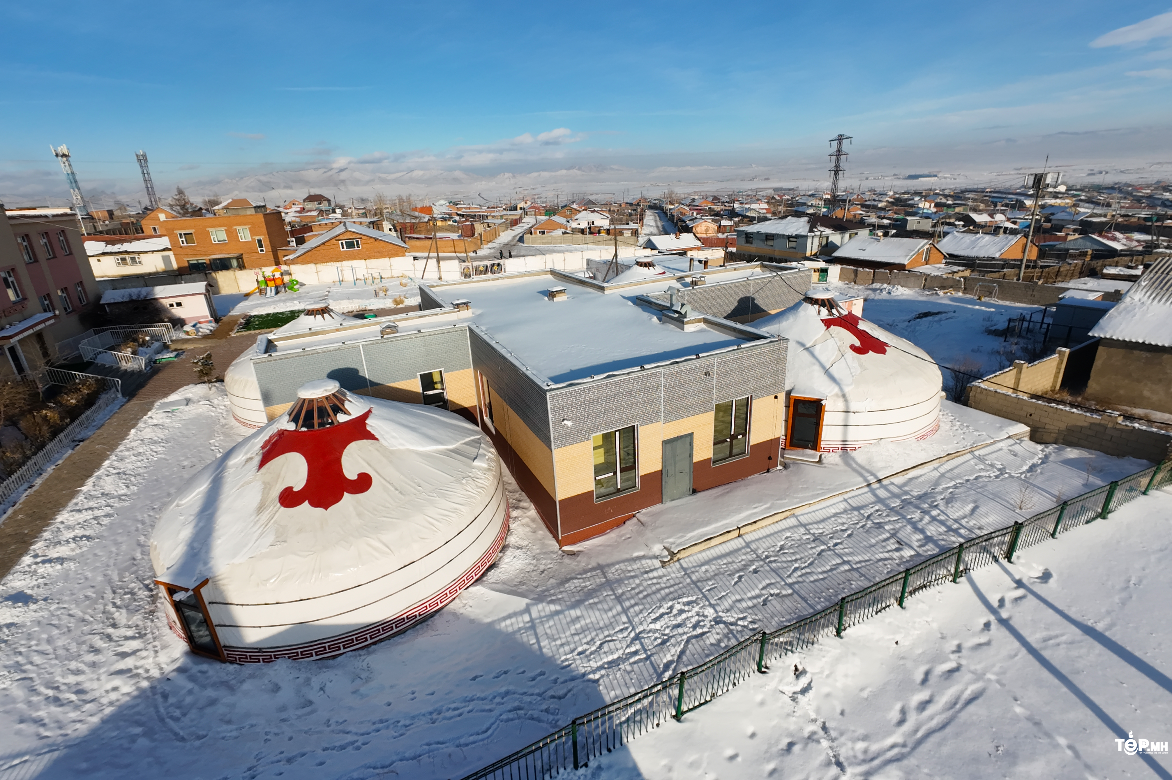 Налайх дүүрэгт монгол өв уламжлал, ёс заншлын өргөө 100 ортой цэцэрлэгийн барилга угсралтын ажил дууслаа