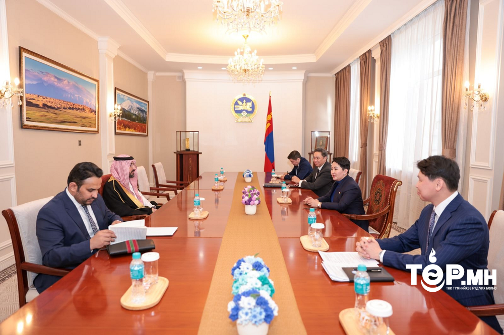 ГХЯ-ны сайд Б.Батцэцэг Саудын Арабын Хаант улсаас Монгол улсад хавсран суугаа элчин сайдыг хүлээн авч уулзав