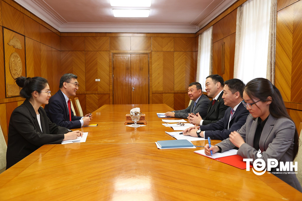 Ерөнхийлөгчийн нэрэмжит хүүхэд, залуучуудын спорт цогцолборын төслийн ажлын явцын талаар мэдээлэл солилцлоо